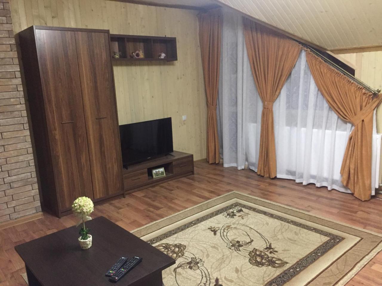 Guest House U Myrona Яремче Екстериор снимка